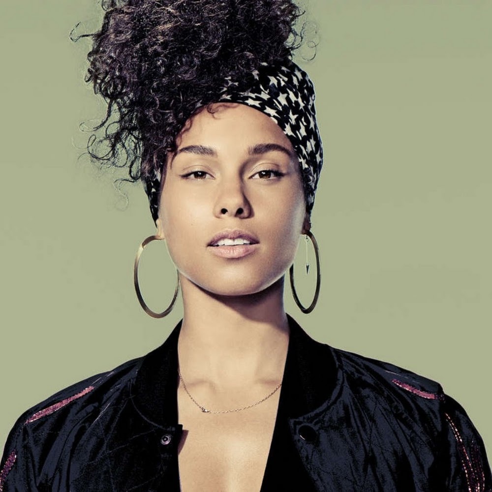 Meet your Posher, Claduia